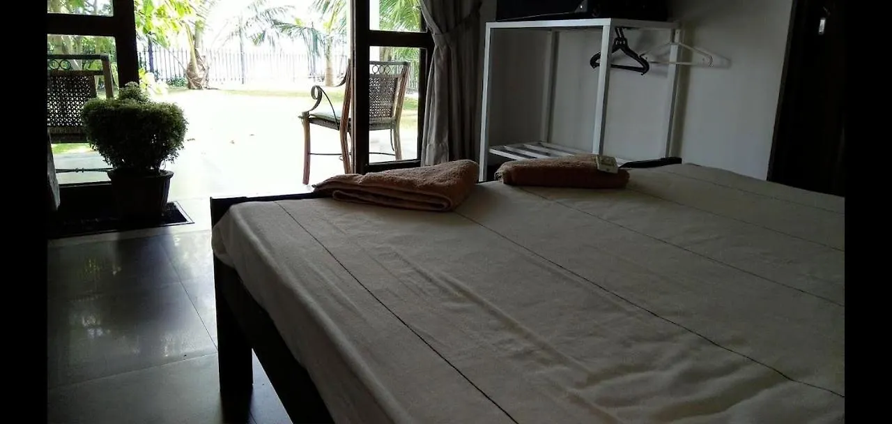 Negombo Holiday Home