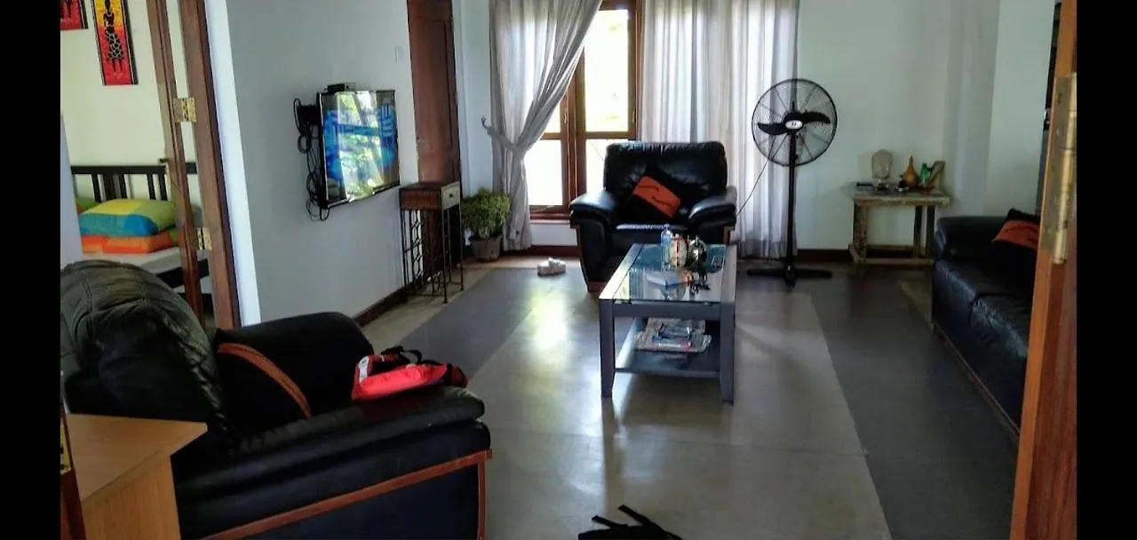 Negombo Holiday Home Шри-Ланка