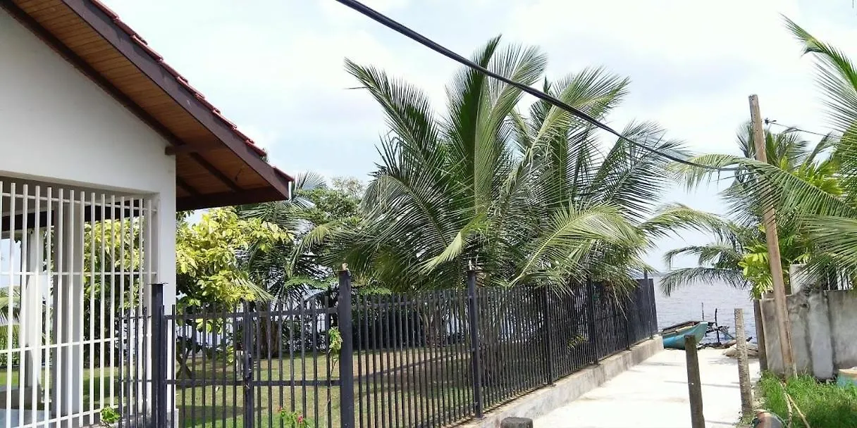 Negombo Holiday Home